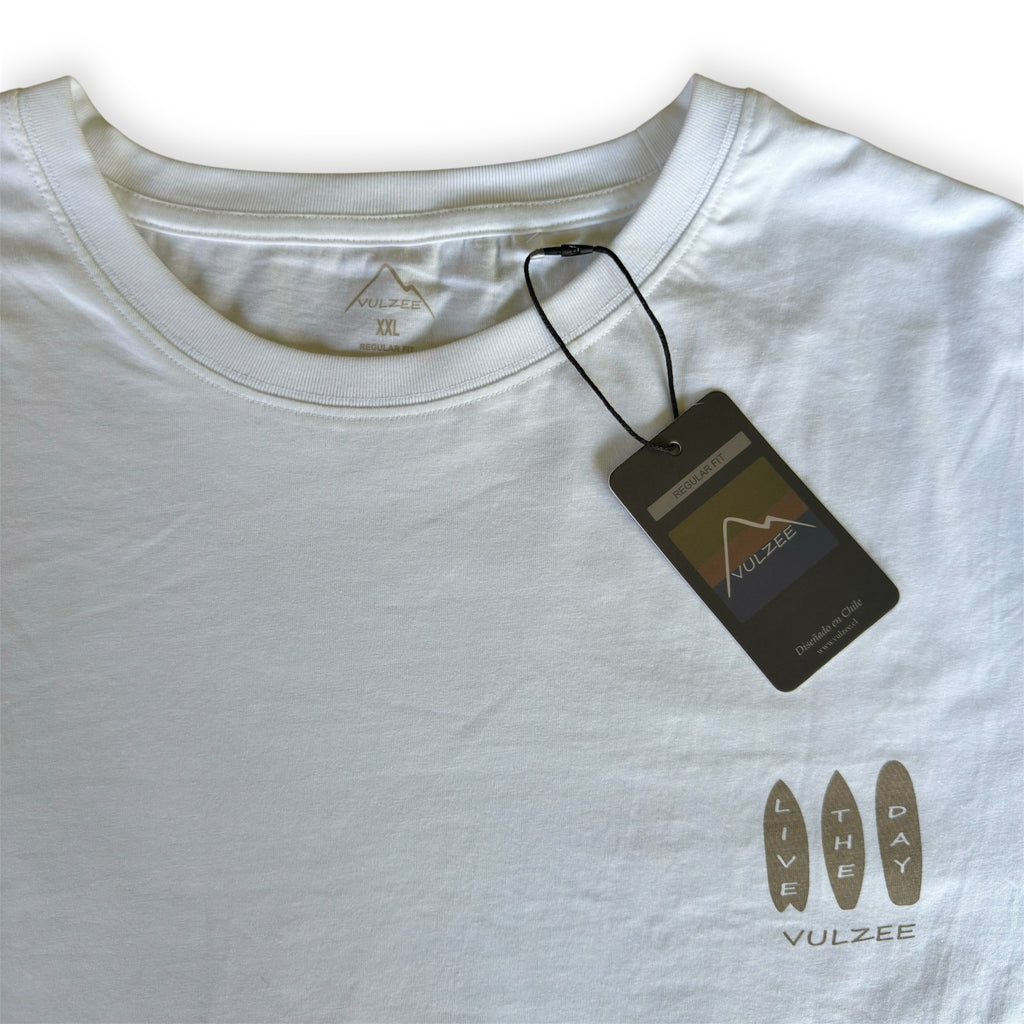 POLERA MC SURFBOARDS BLANCA