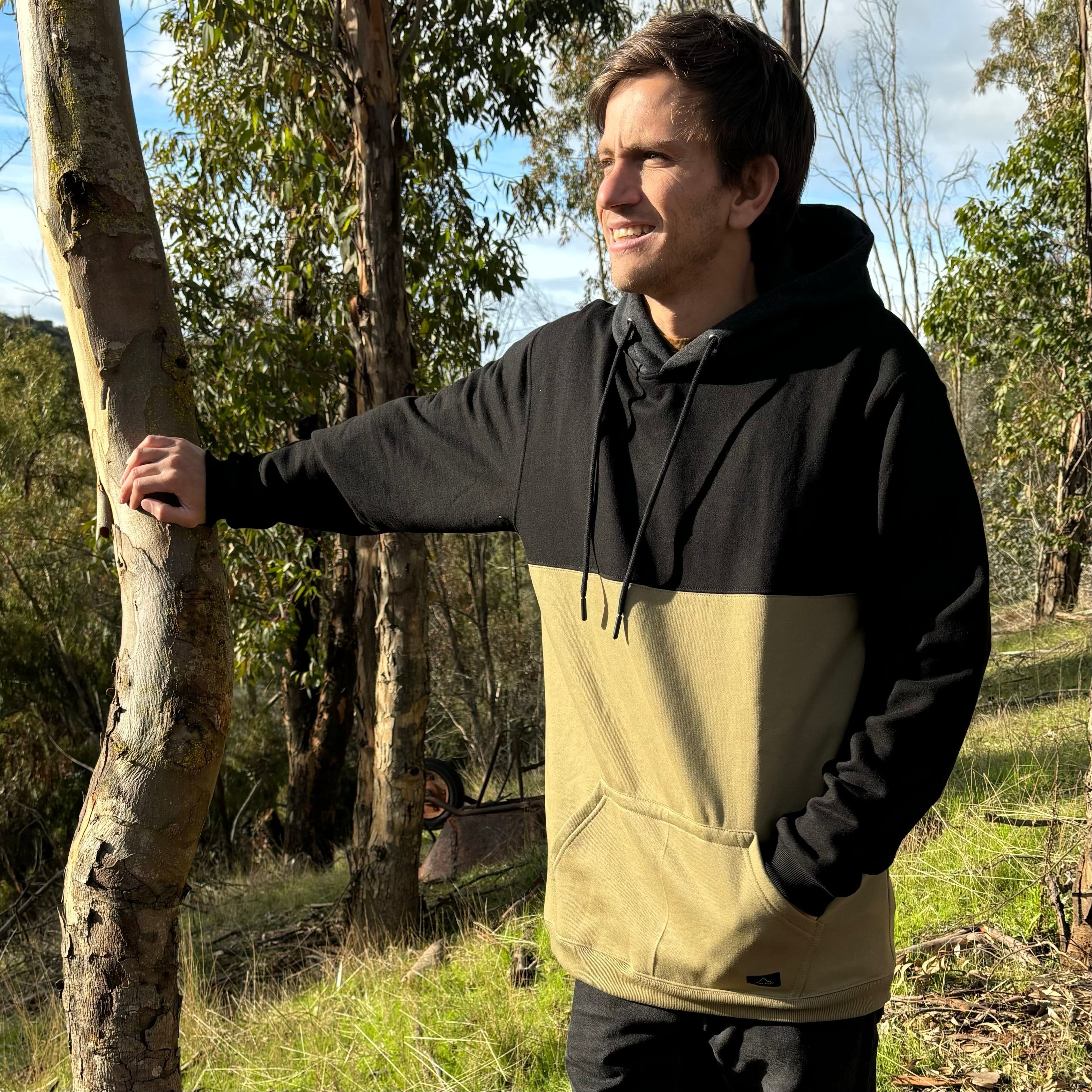 POLERÓN HOODIE HOMBRE MULTICOLOR