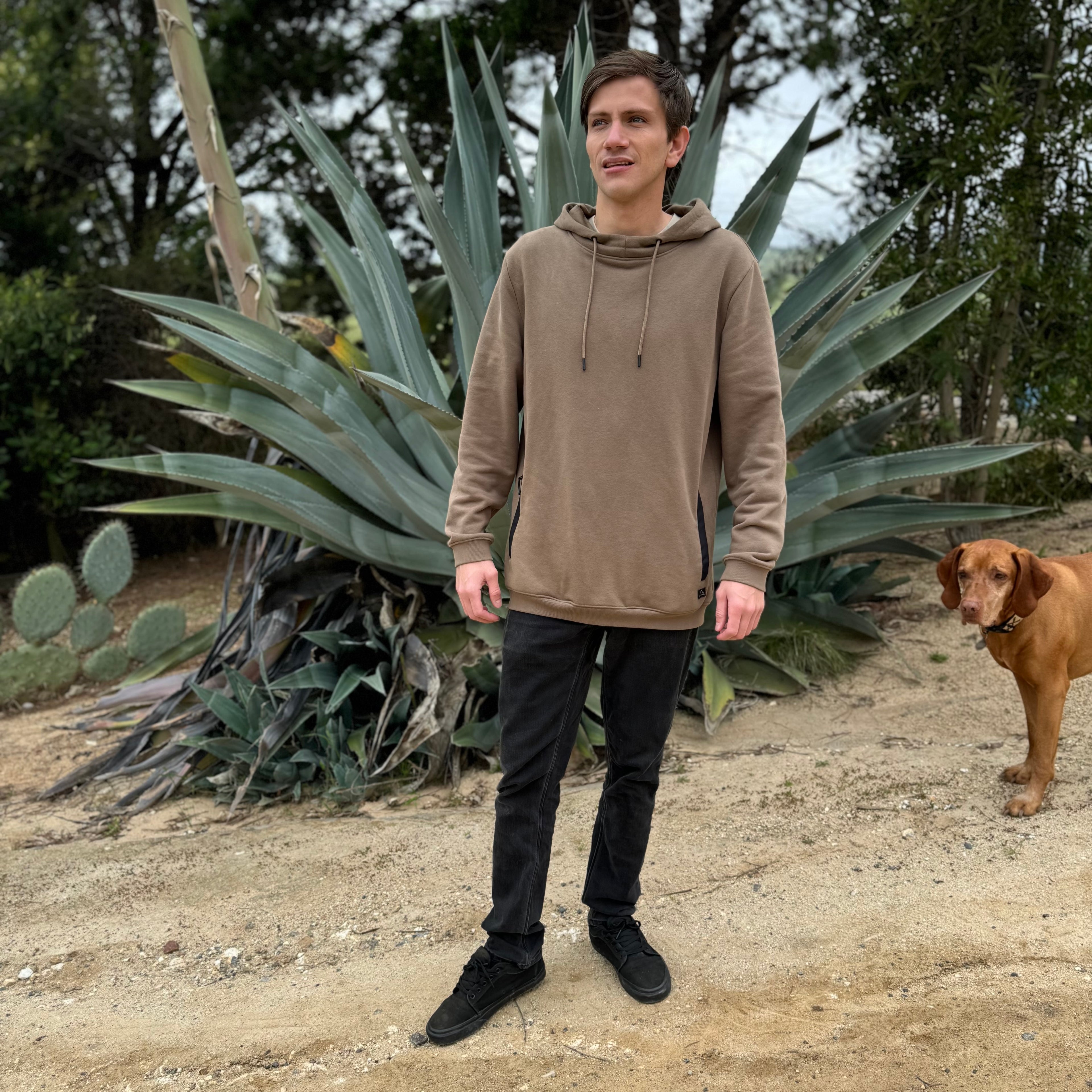 POLERÓN HOODIE CAFÉ